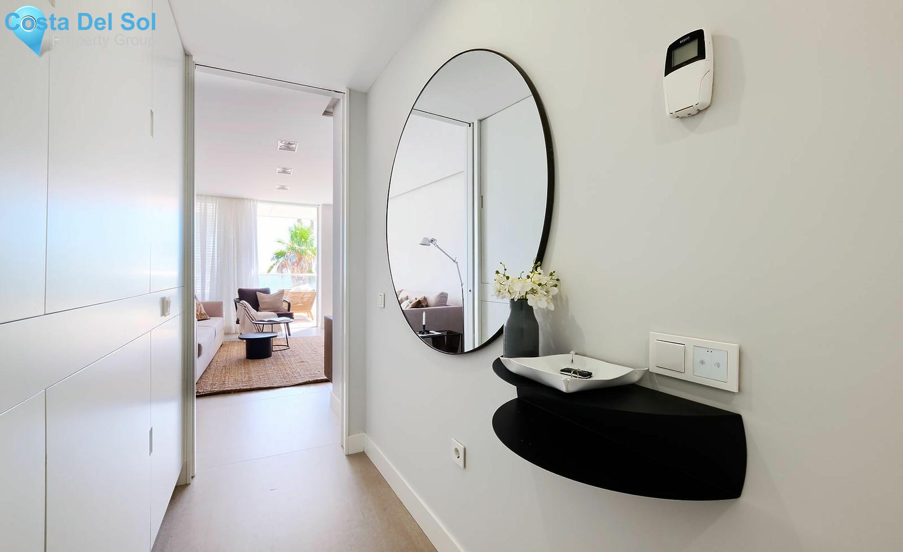 Middle Floor Apartment in Estepona-1162784