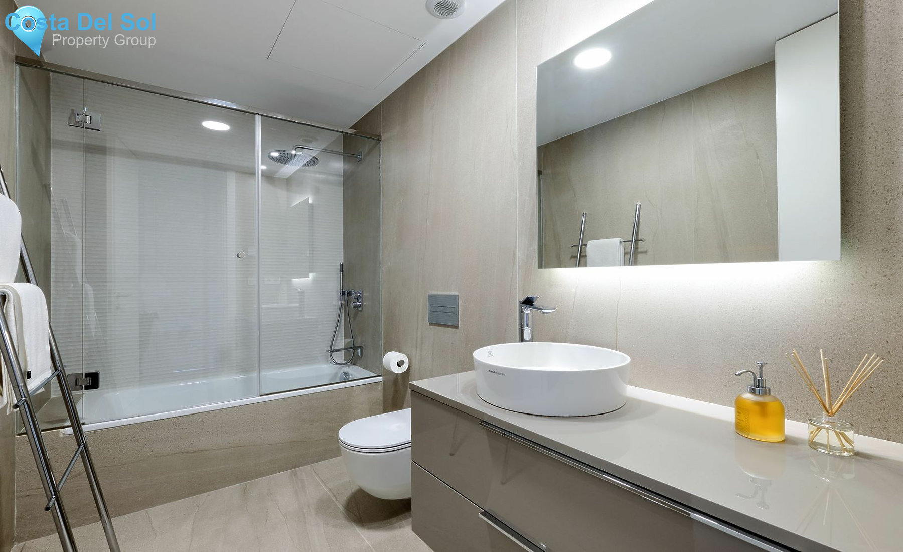 Middle Floor Apartment in Estepona-1162785