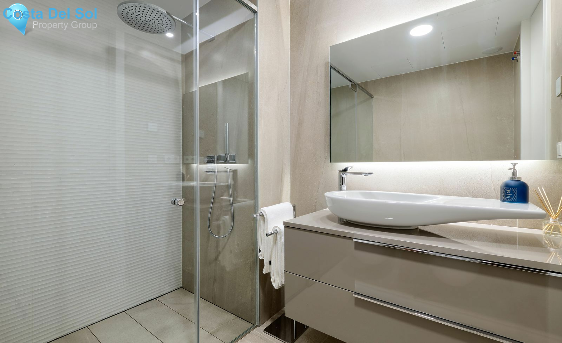 Middle Floor Apartment in Estepona-1162786