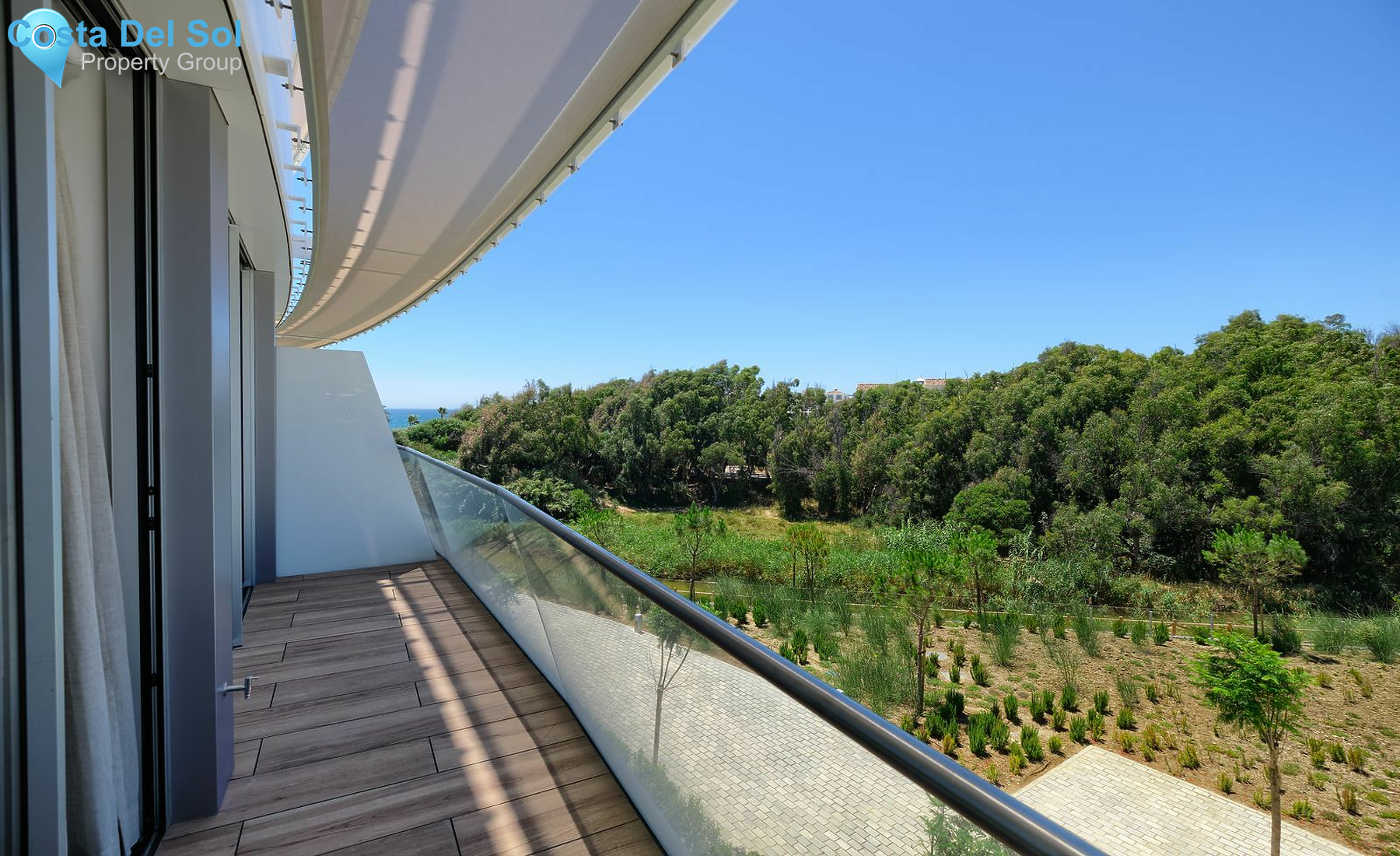 Middle Floor Apartment in Estepona-1162788