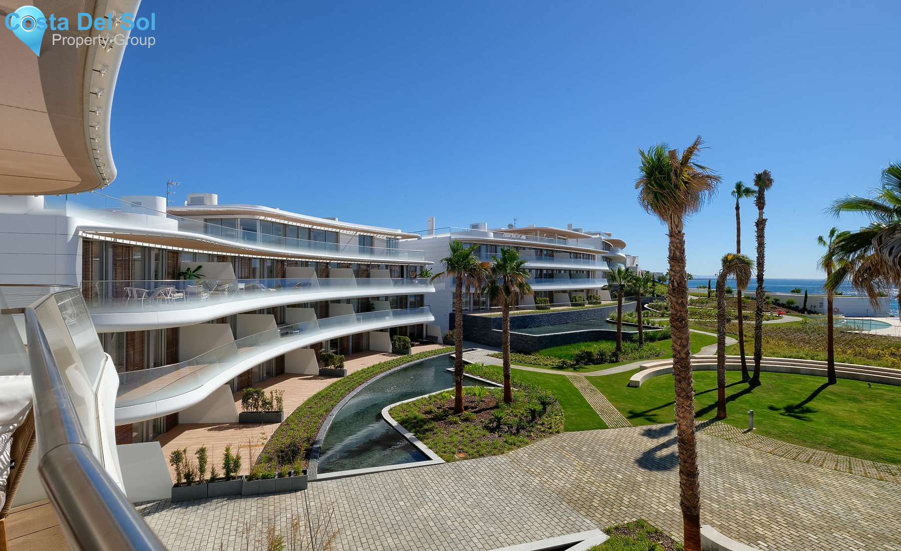 Middle Floor Apartment in Estepona-1162789