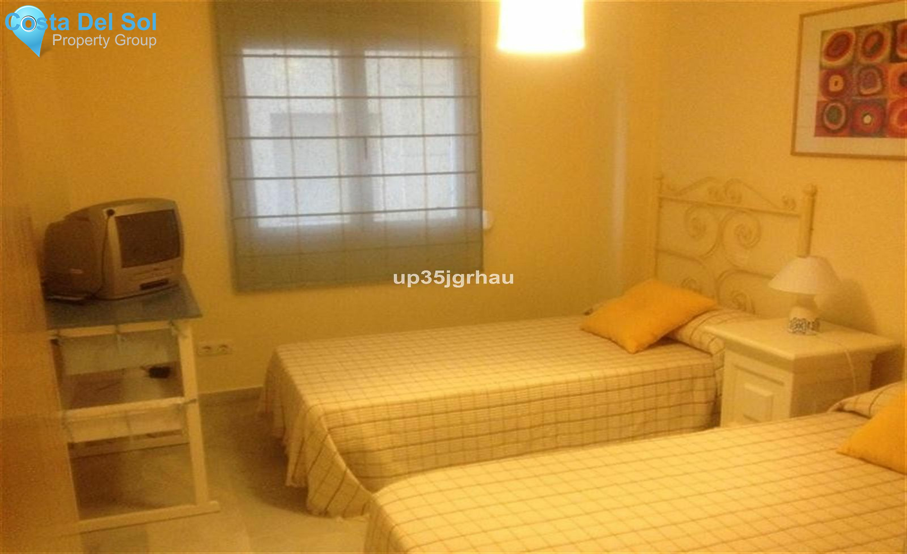 Middle Floor Apartment in Estepona-1166212