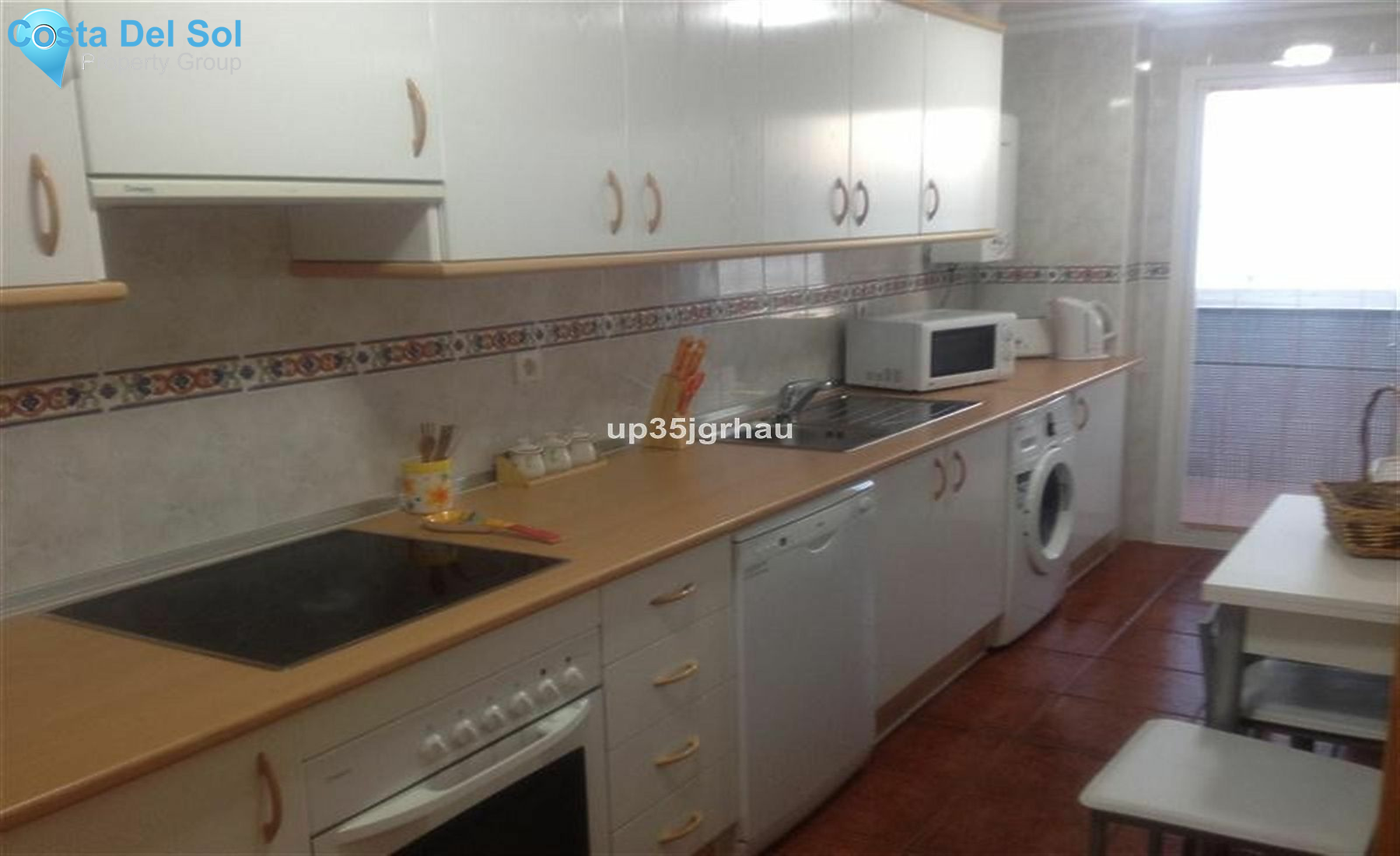 Middle Floor Apartment in Estepona-1166213