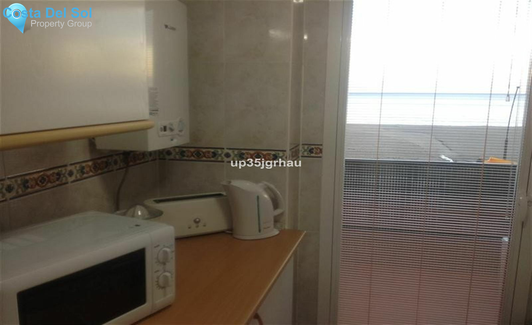 Middle Floor Apartment in Estepona-1166218