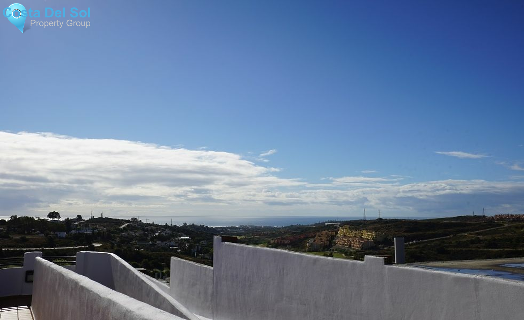 Middle Floor Apartment in Estepona-1170035