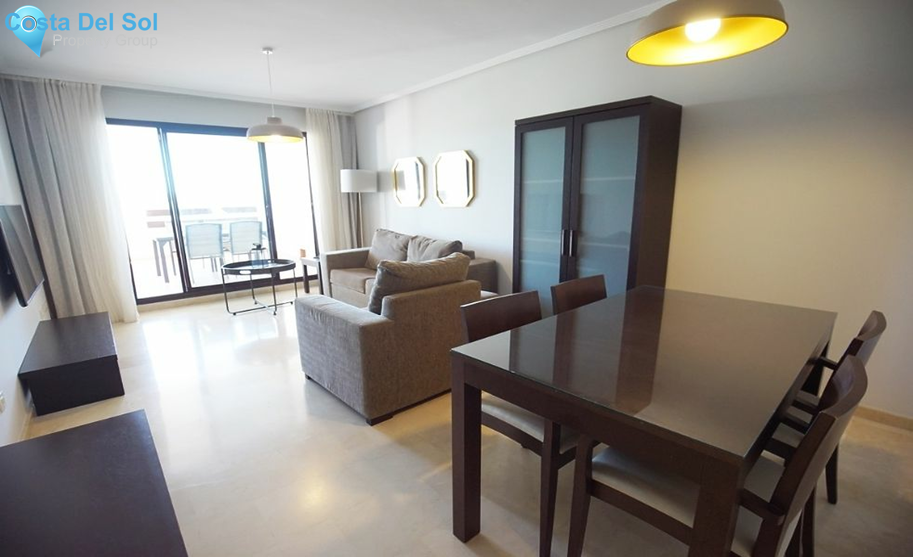 Middle Floor Apartment in Estepona-1170033