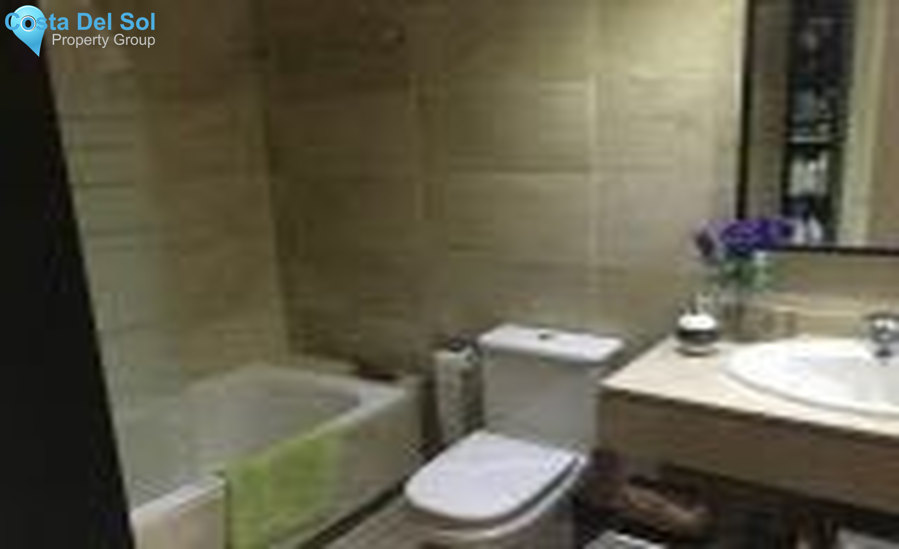 Middle Floor Apartment in Estepona-1175207