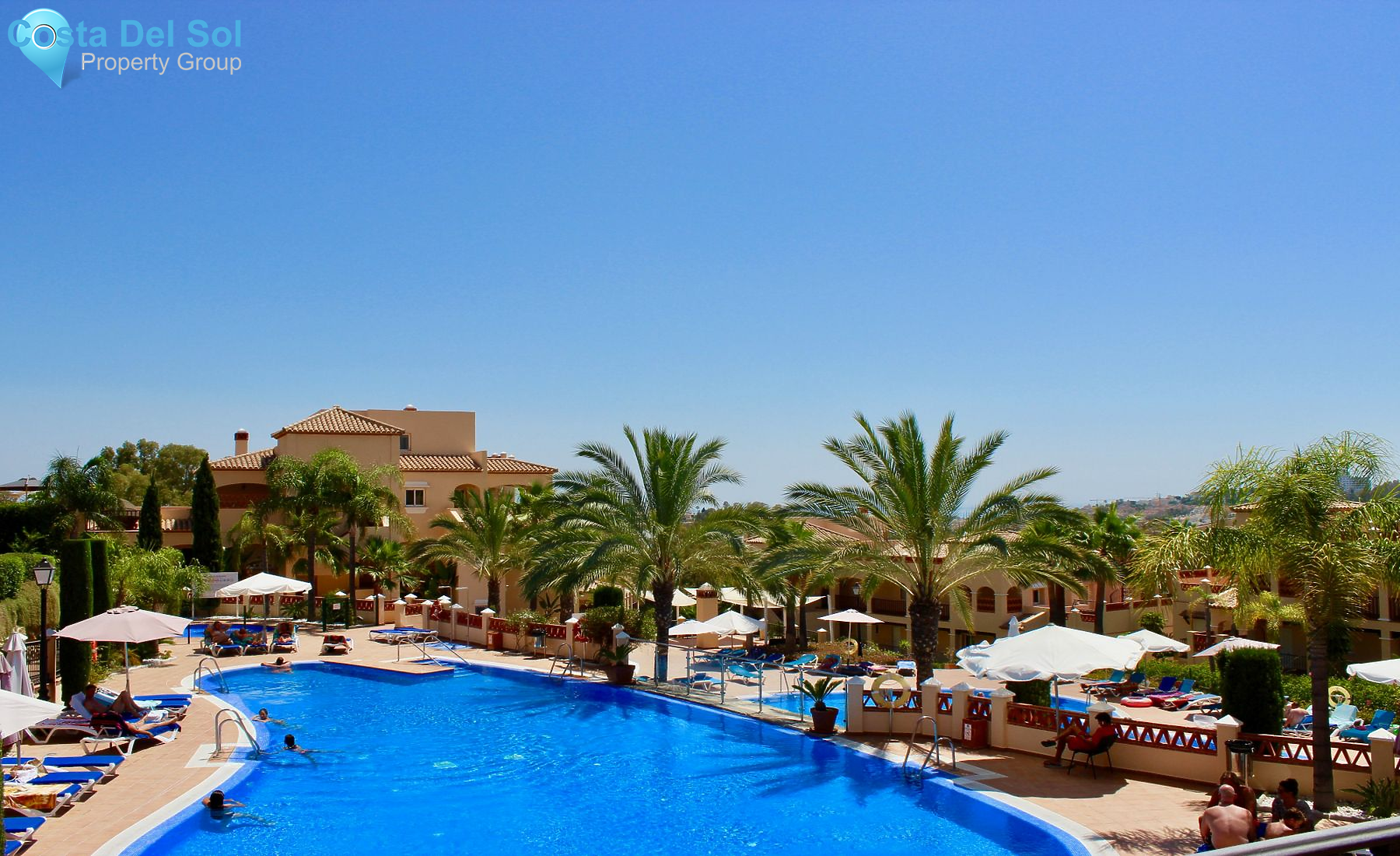 Middle Floor Apartment in Estepona