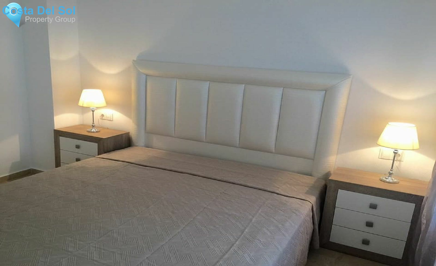 Middle Floor Apartment in Estepona-1185904