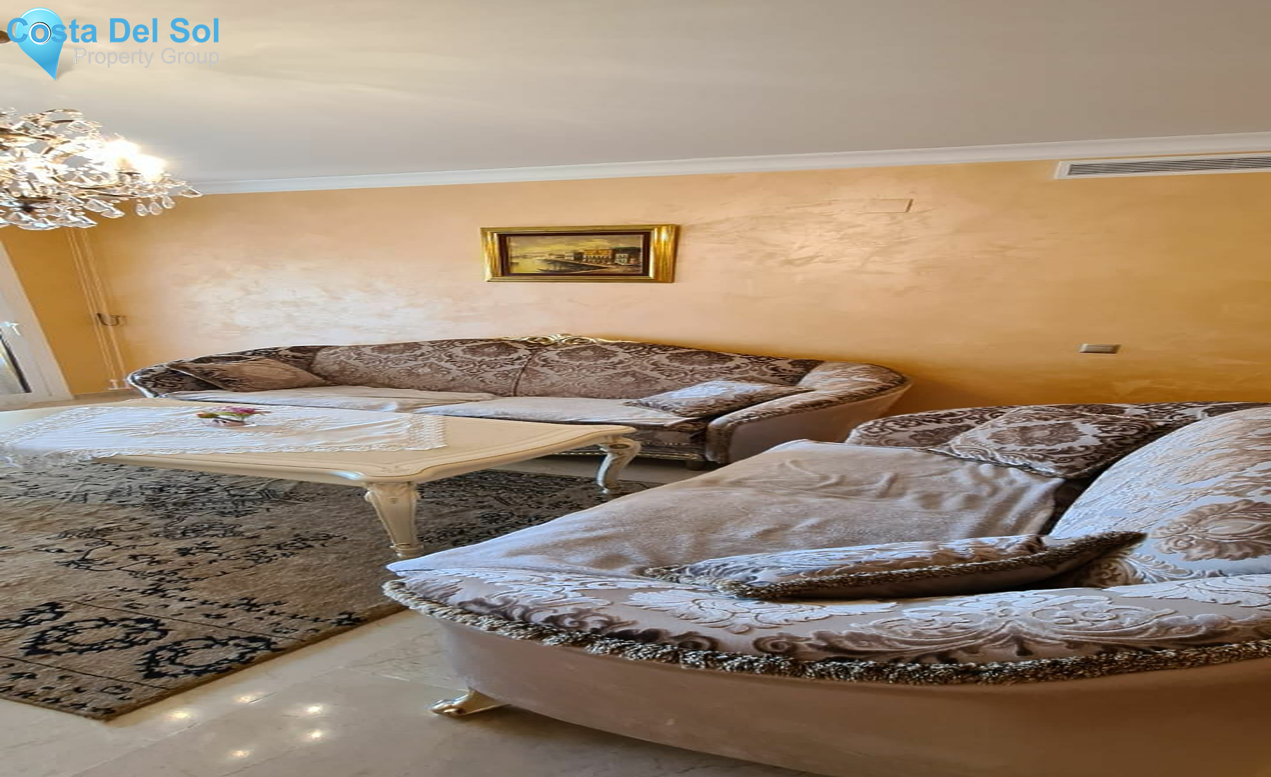 Middle Floor Apartment in Estepona-1186894