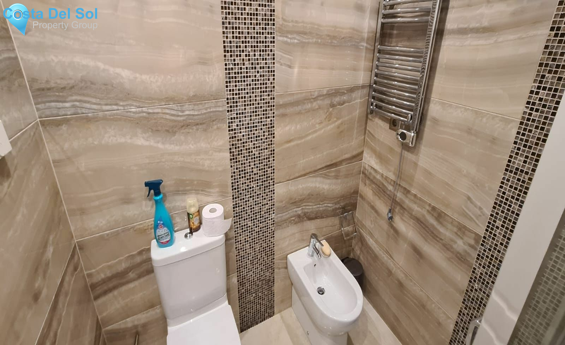 Middle Floor Apartment in Estepona-1186913