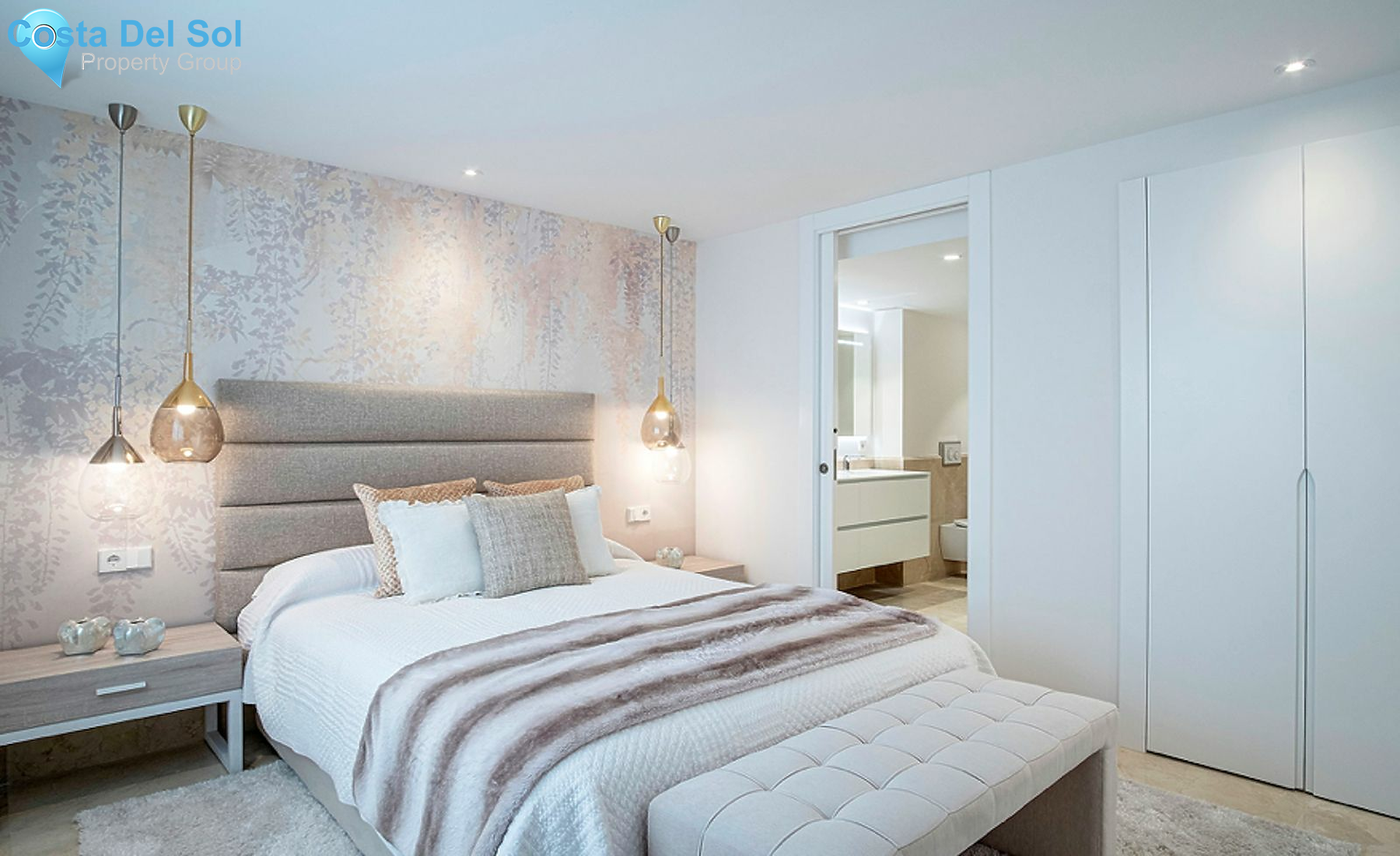 Middle Floor Apartment in Estepona-1196484