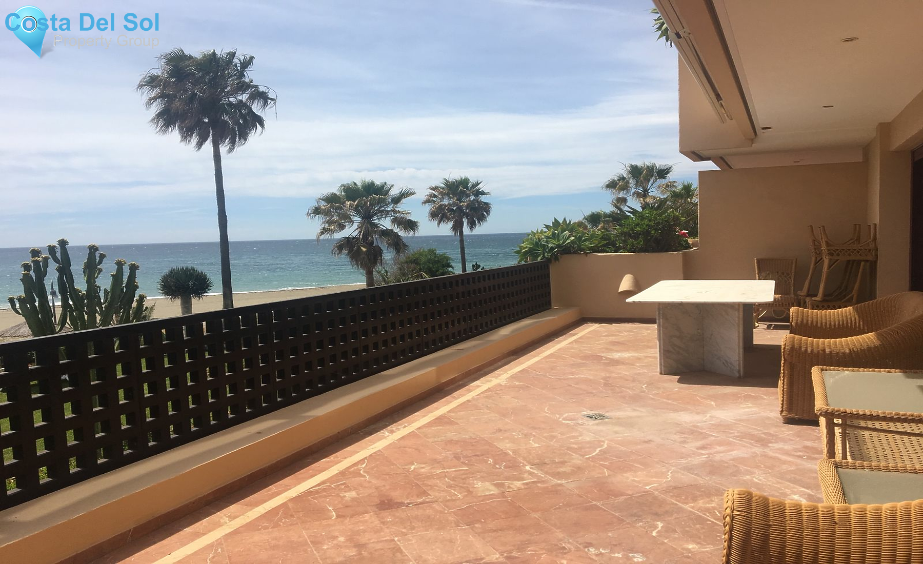 Middle Floor Apartment in Estepona