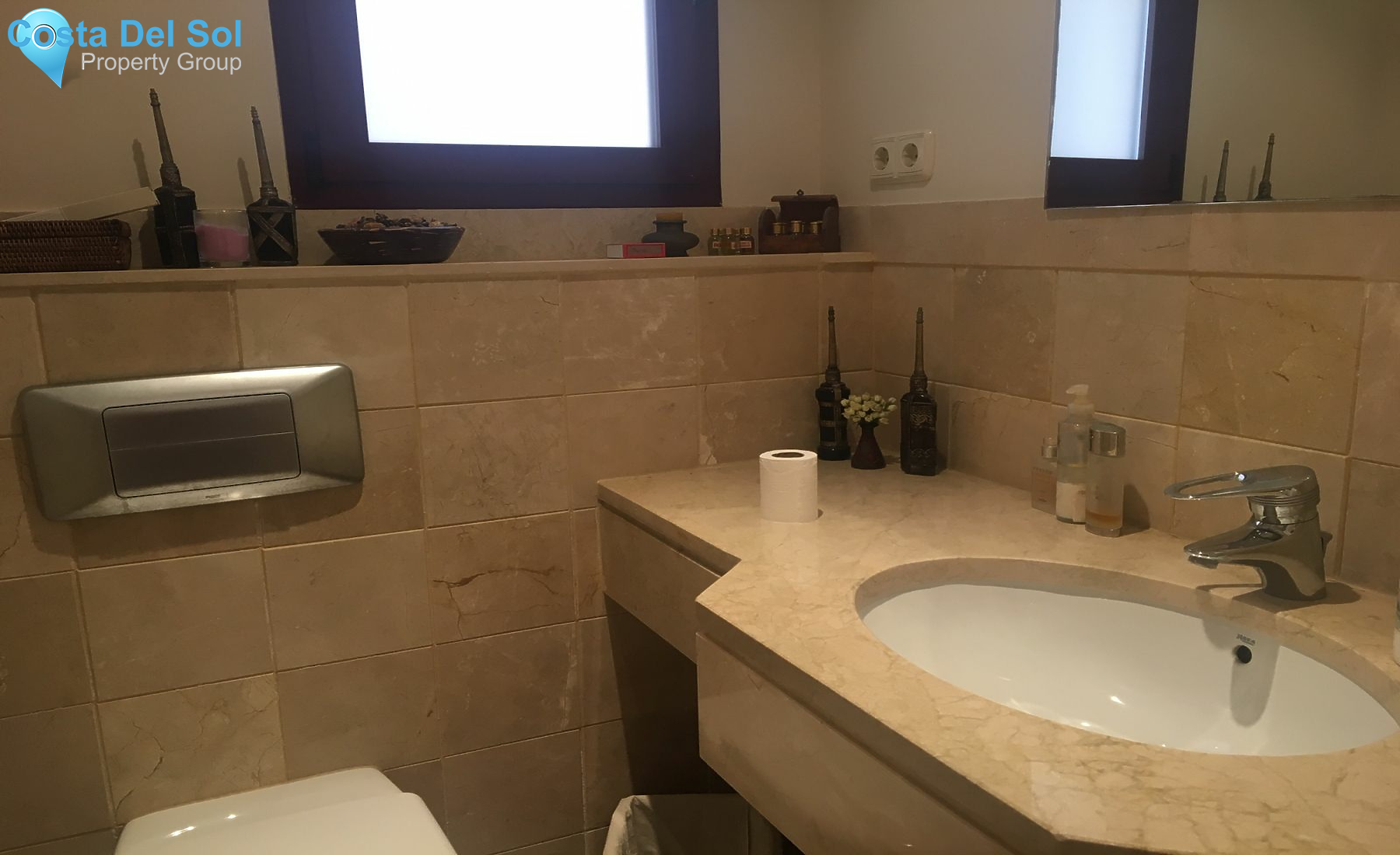 Middle Floor Apartment in Estepona-1197114