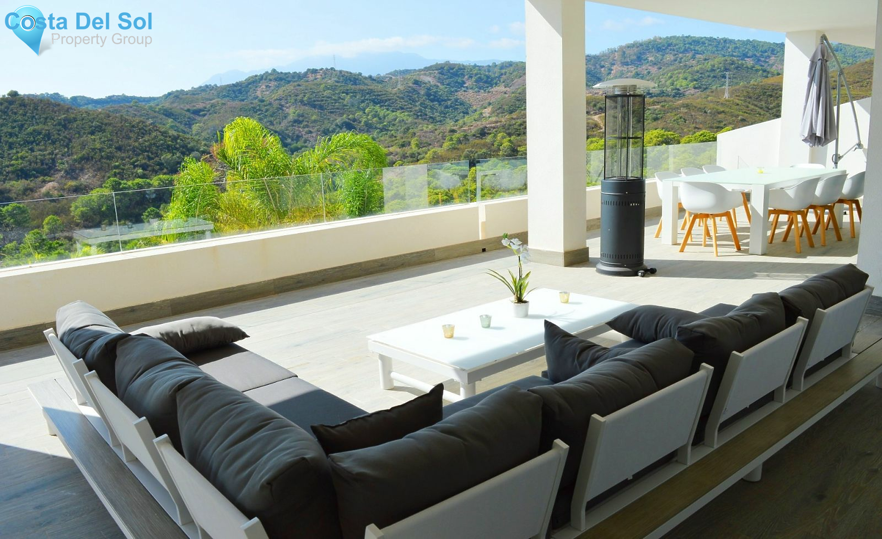 Middle Floor Apartment in Estepona-1198754