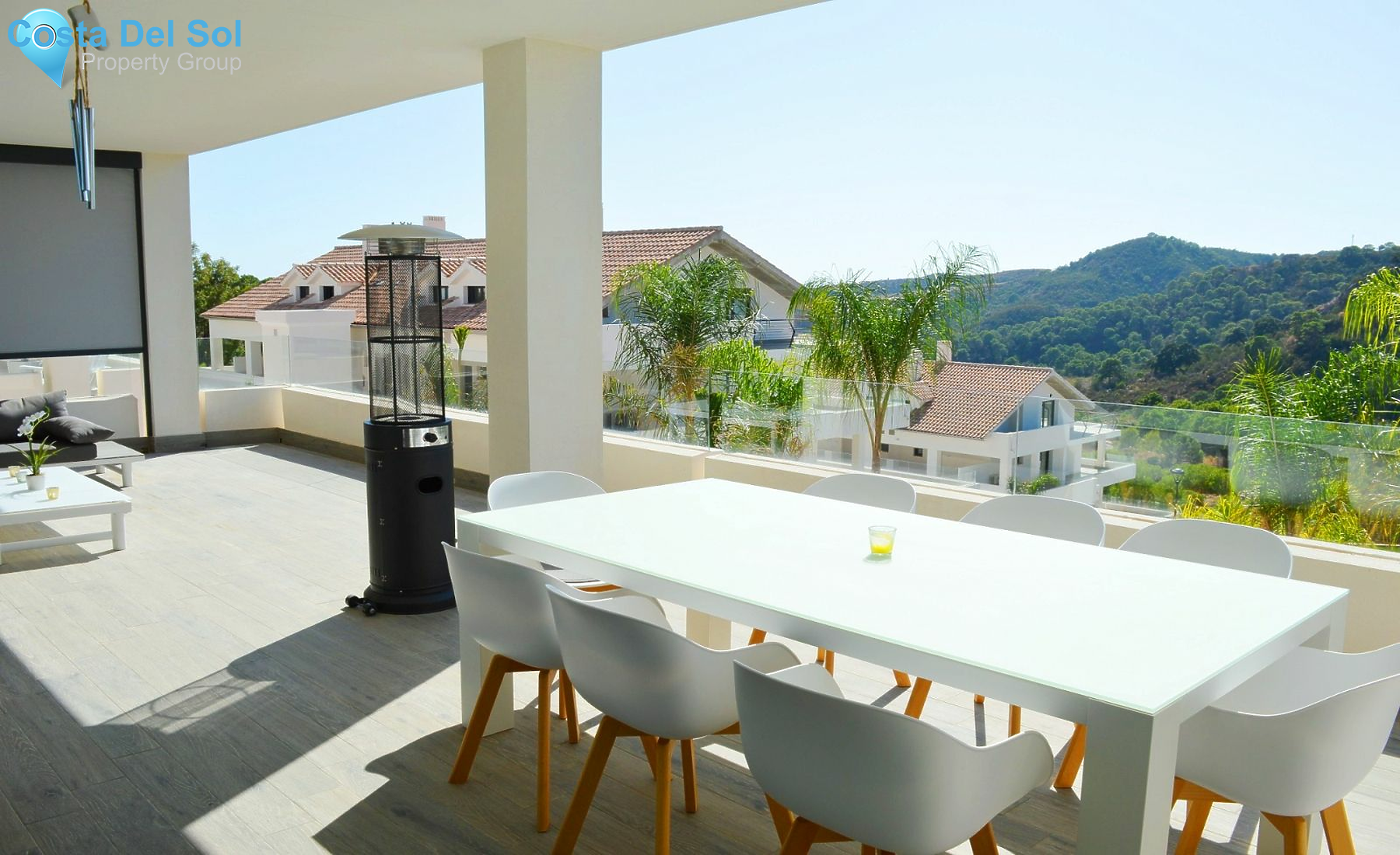 Middle Floor Apartment in Estepona-1198755