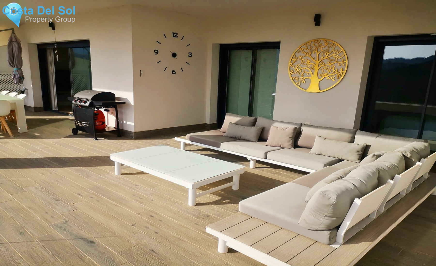 Middle Floor Apartment in Estepona-1198747