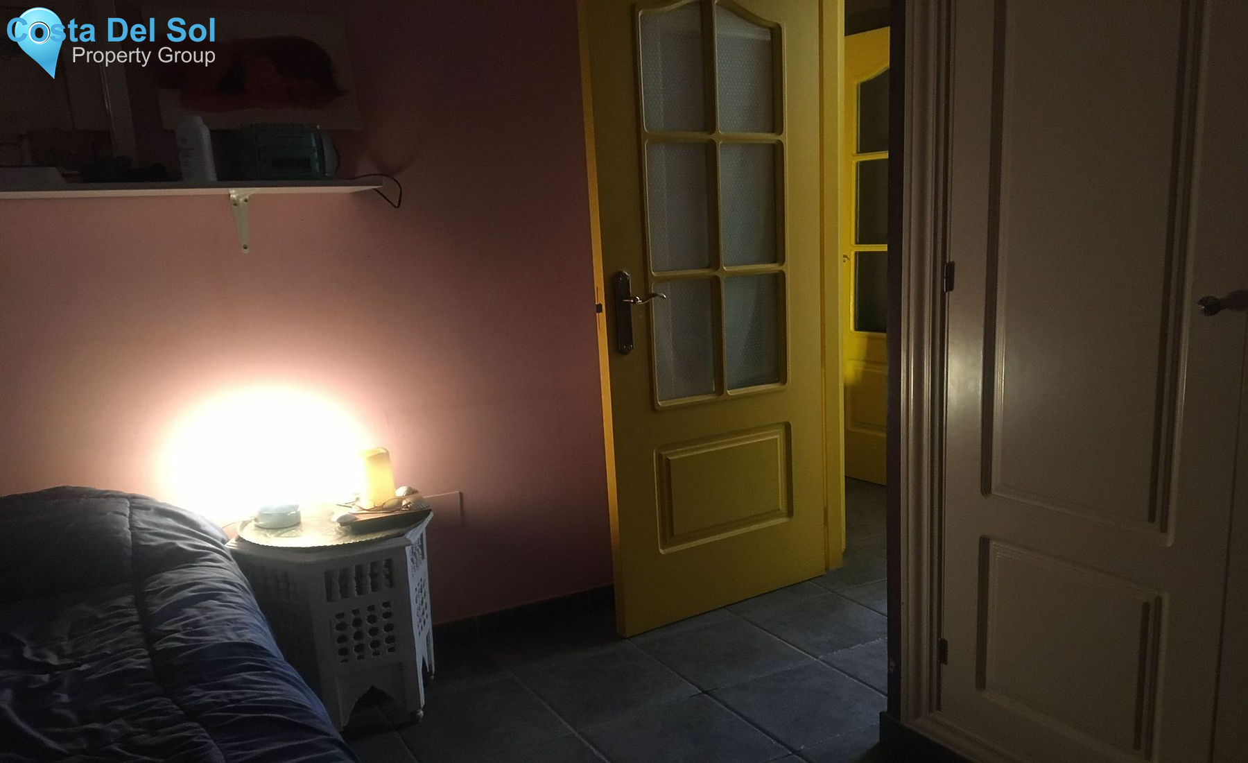 Middle Floor Apartment in Estepona-1199727