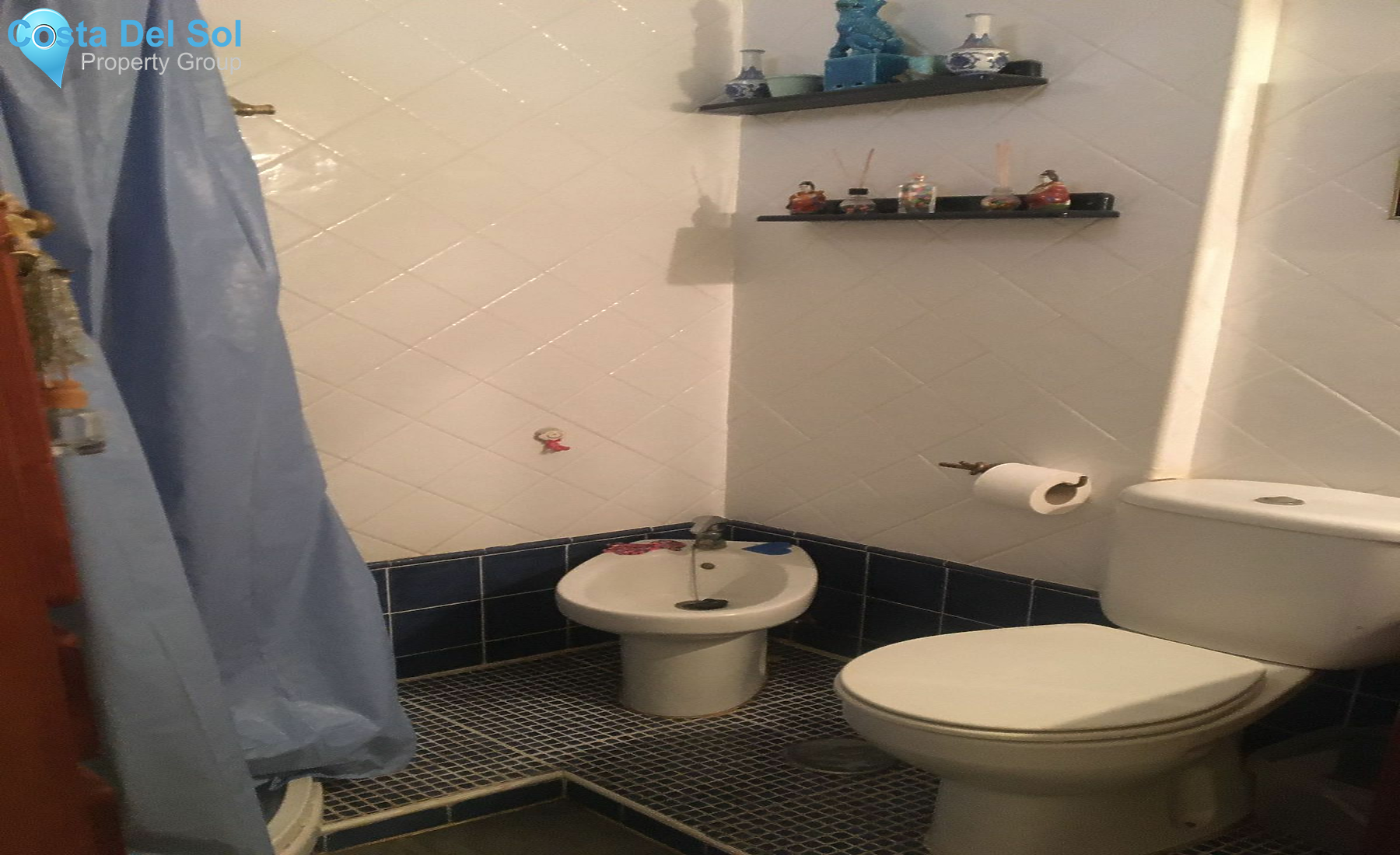 Middle Floor Apartment in Estepona-1199730