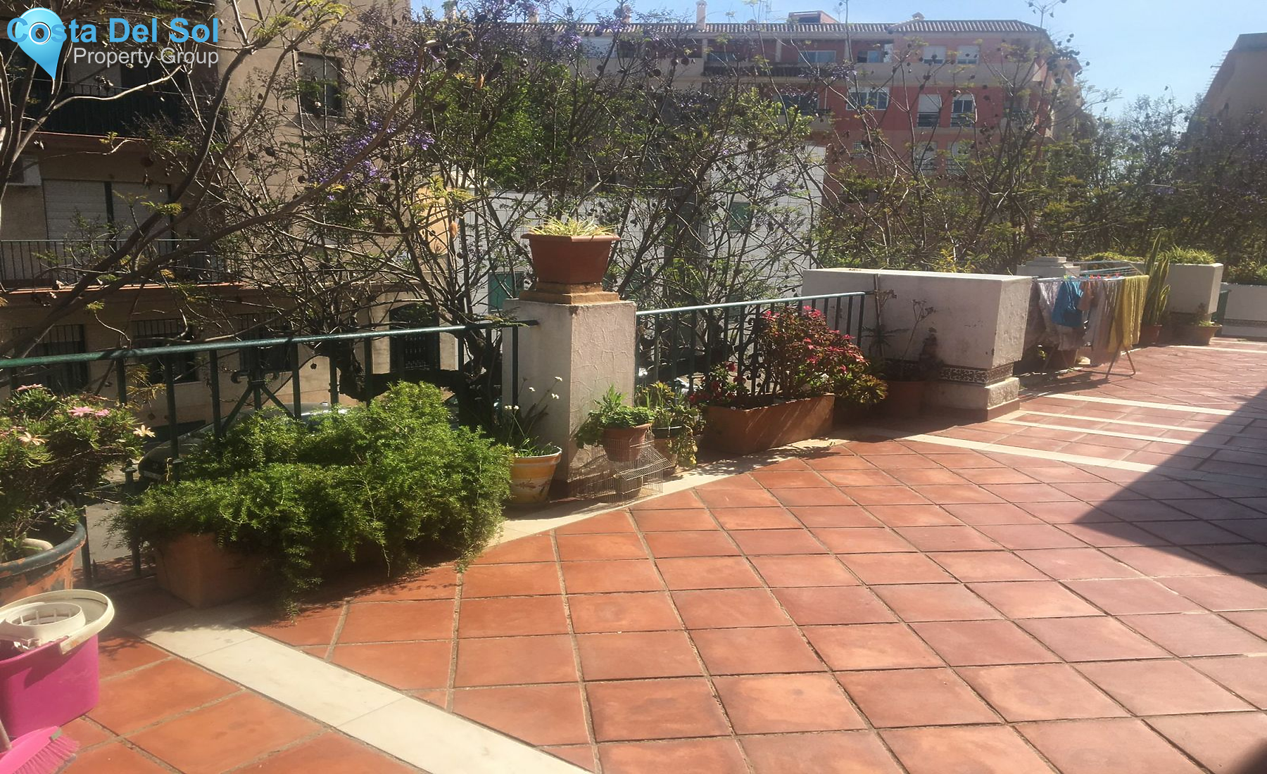 Middle Floor Apartment in Estepona-1199732