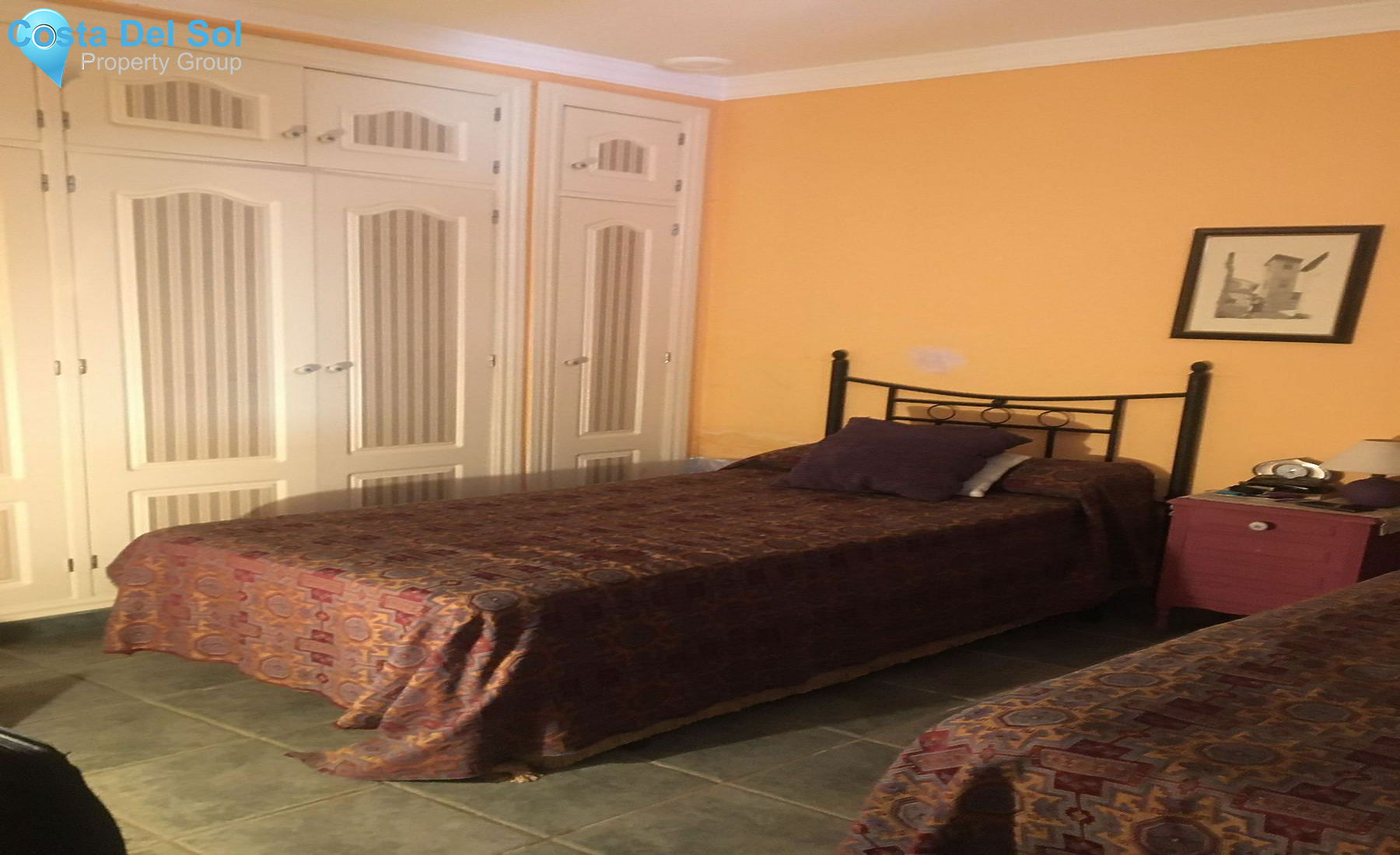 Middle Floor Apartment in Estepona-1199721