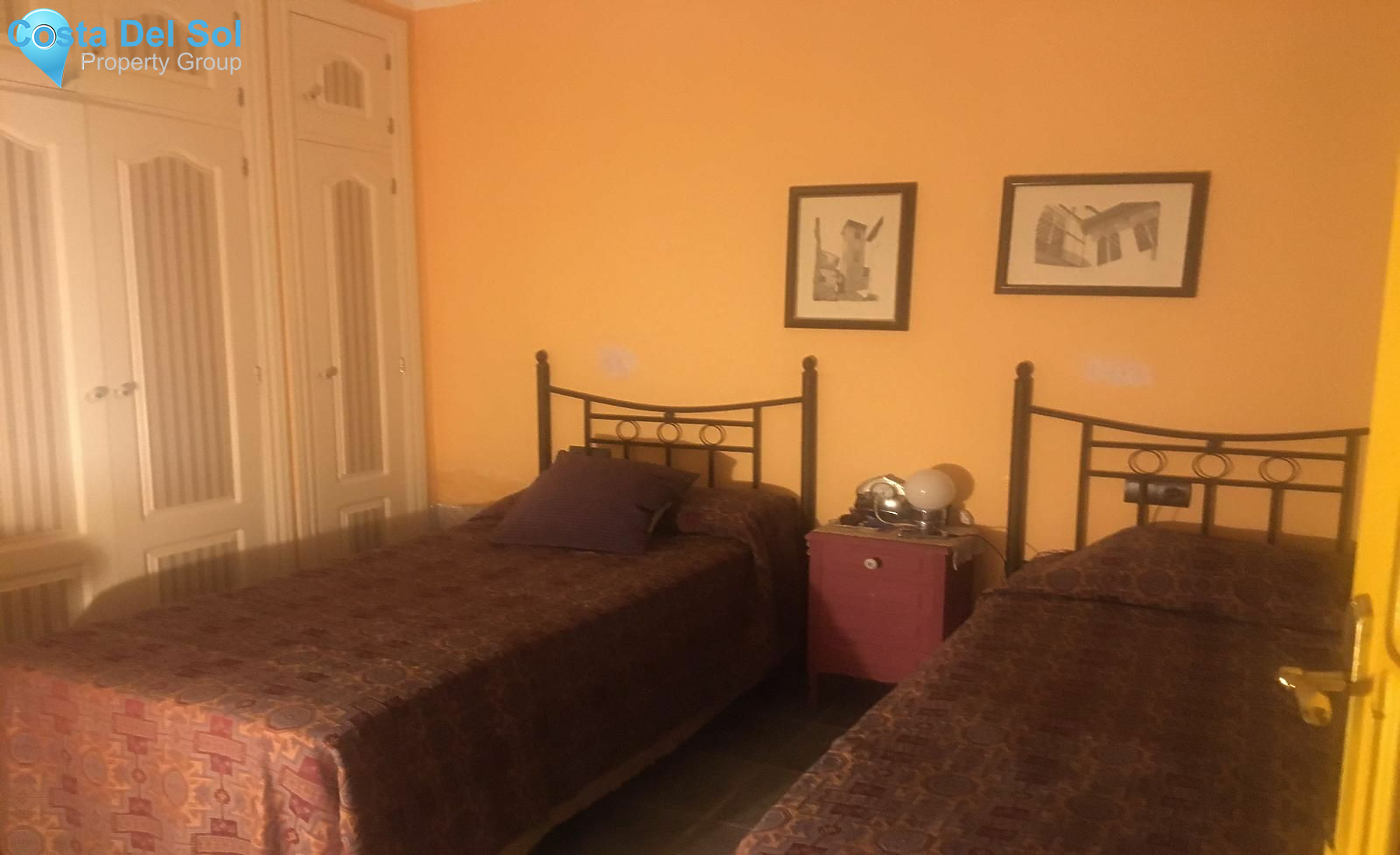 Middle Floor Apartment in Estepona-1199722