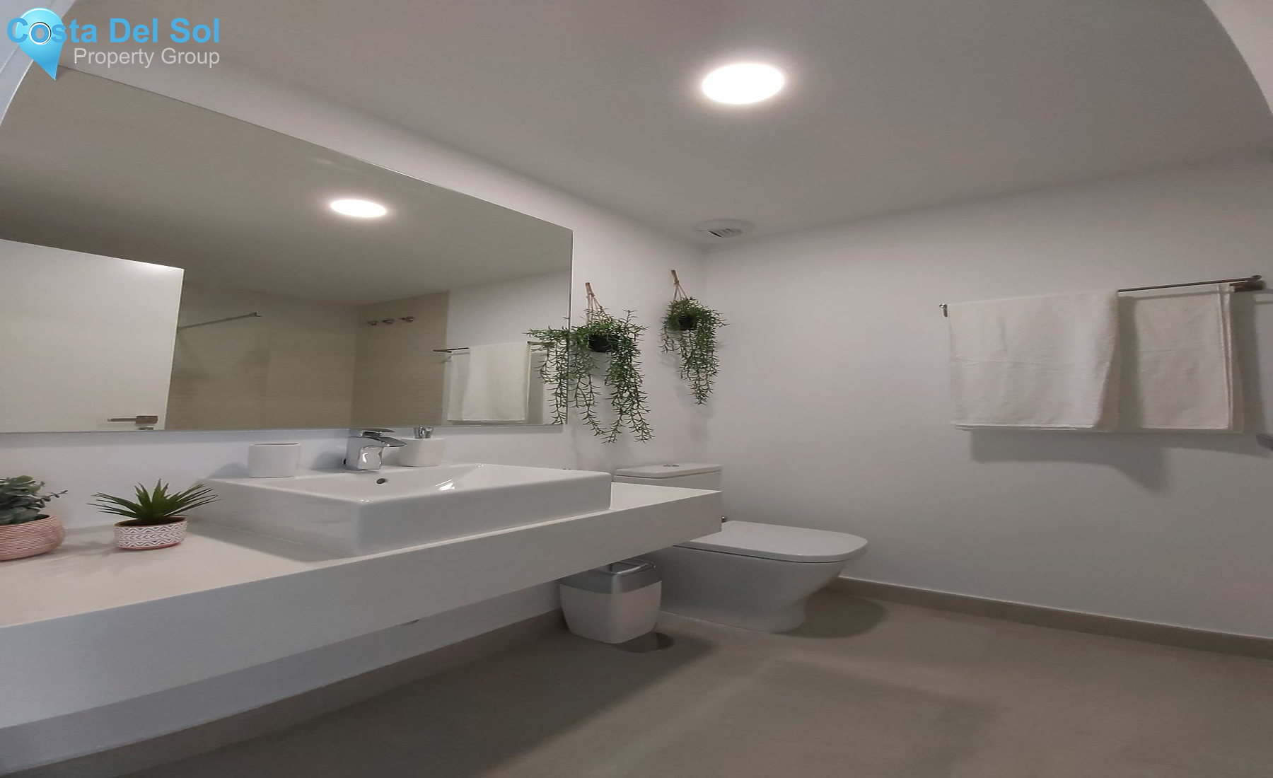 Middle Floor Apartment in Estepona-1200887