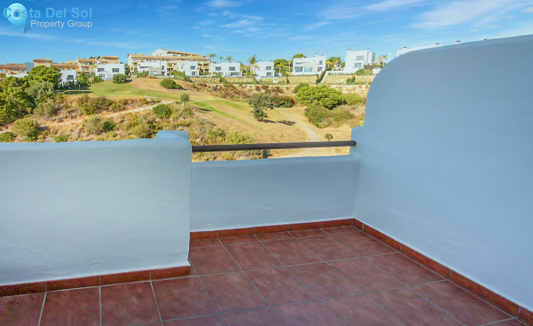 Middle Floor Apartment in Estepona-1205181