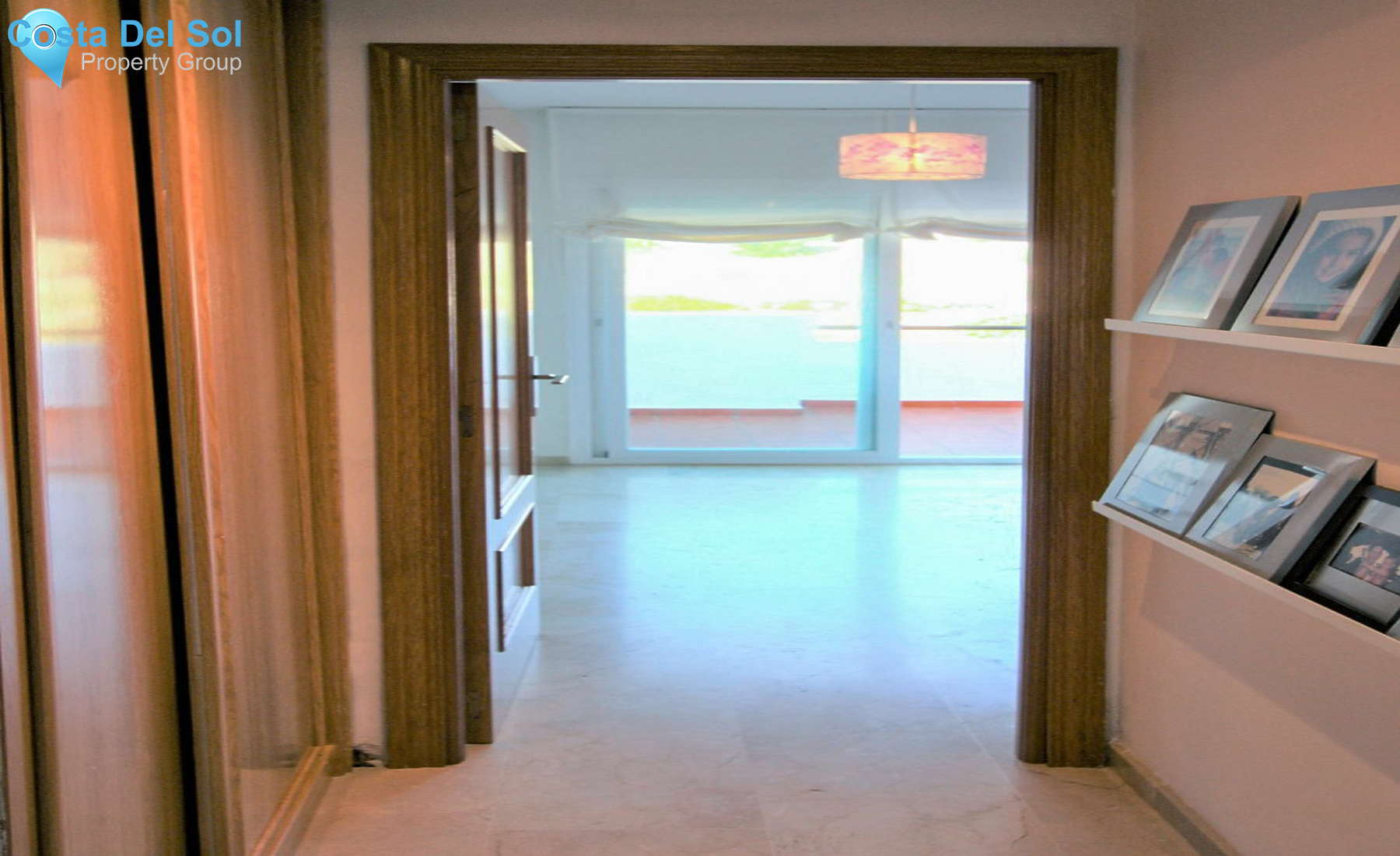 Middle Floor Apartment in Estepona-1205178