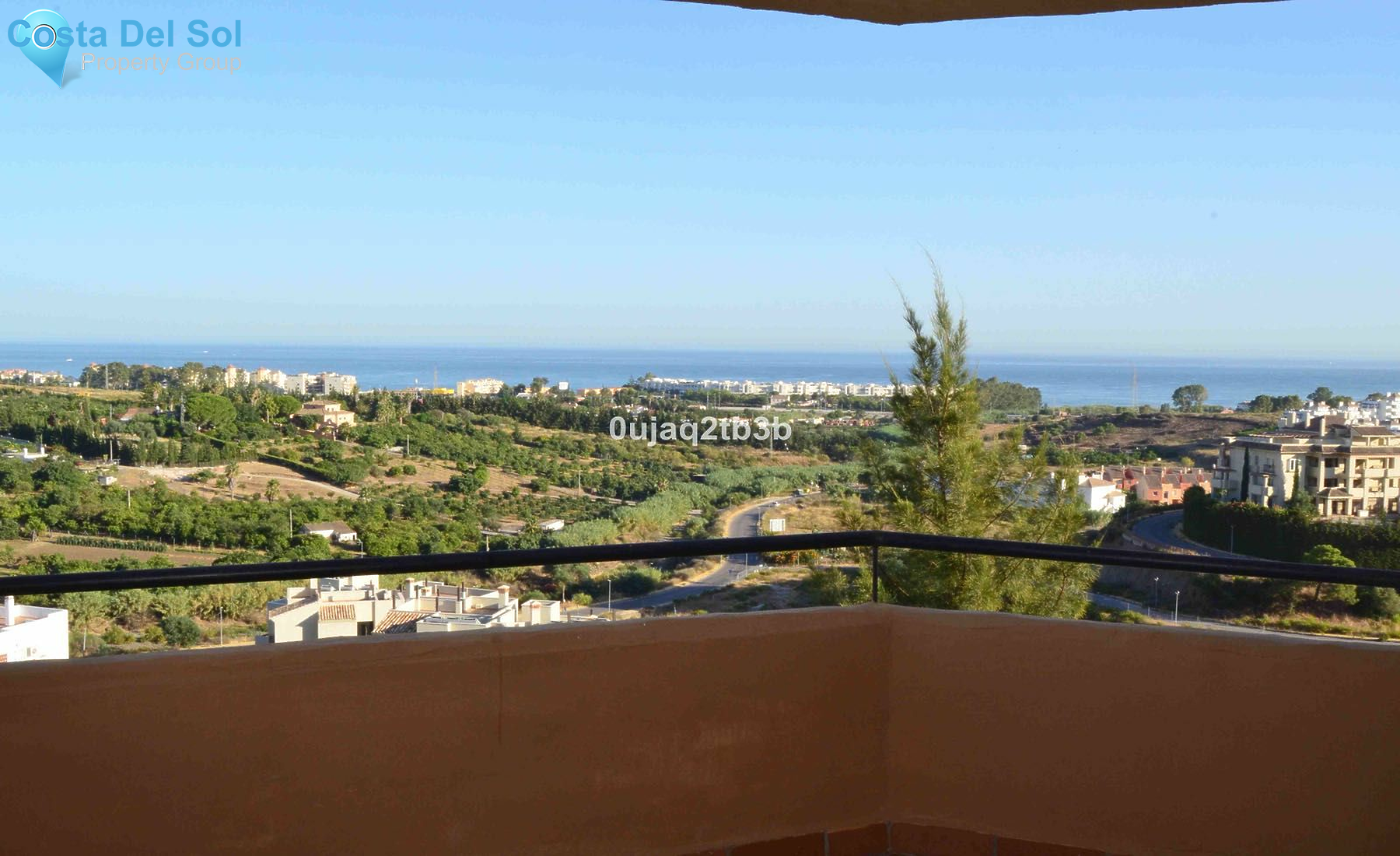 Middle Floor Apartment in Estepona-1215551