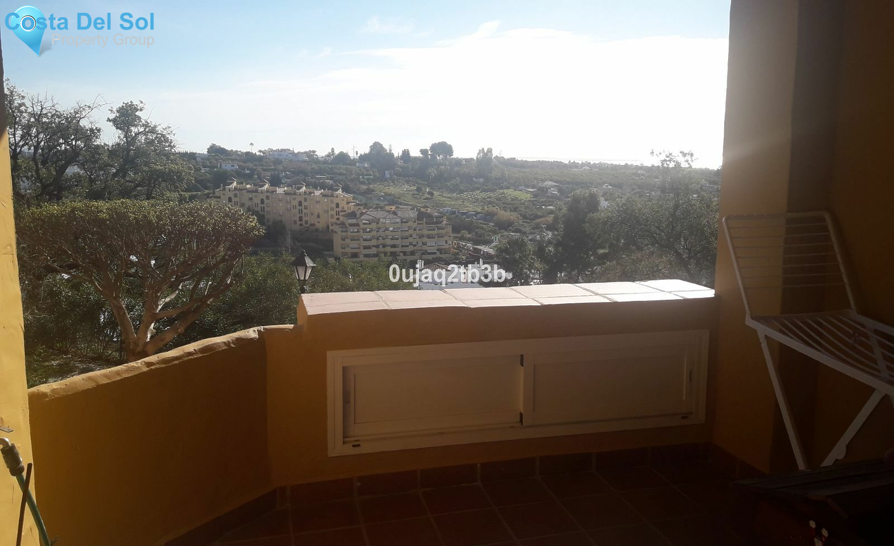 Middle Floor Apartment in Estepona-1215552