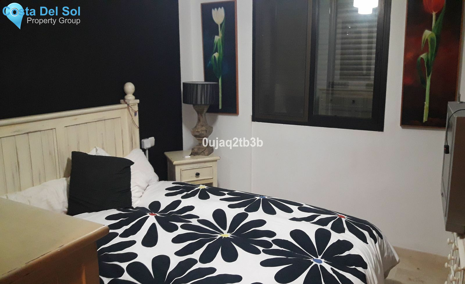 Middle Floor Apartment in Estepona-1215544