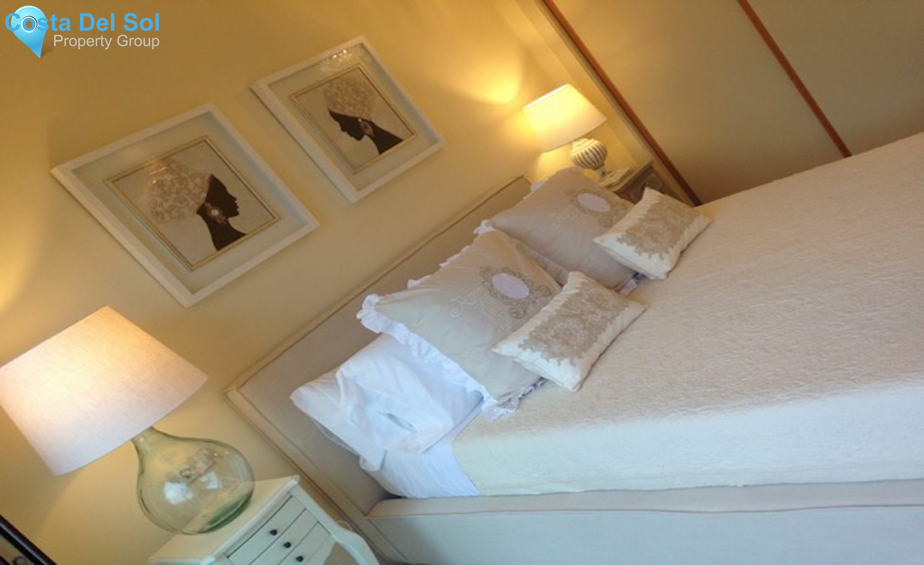 Middle Floor Apartment in Estepona-1218890