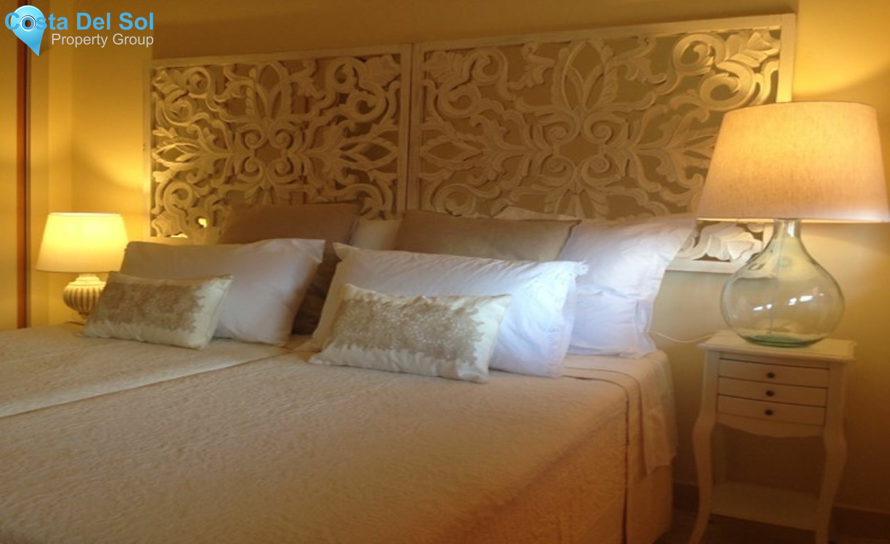 Middle Floor Apartment in Estepona-1218892