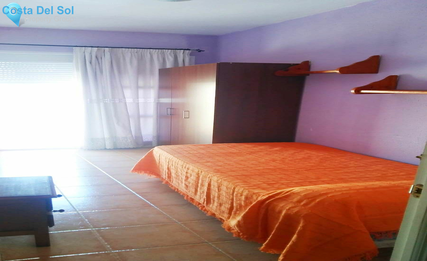 Middle Floor Apartment in Estepona-1224202