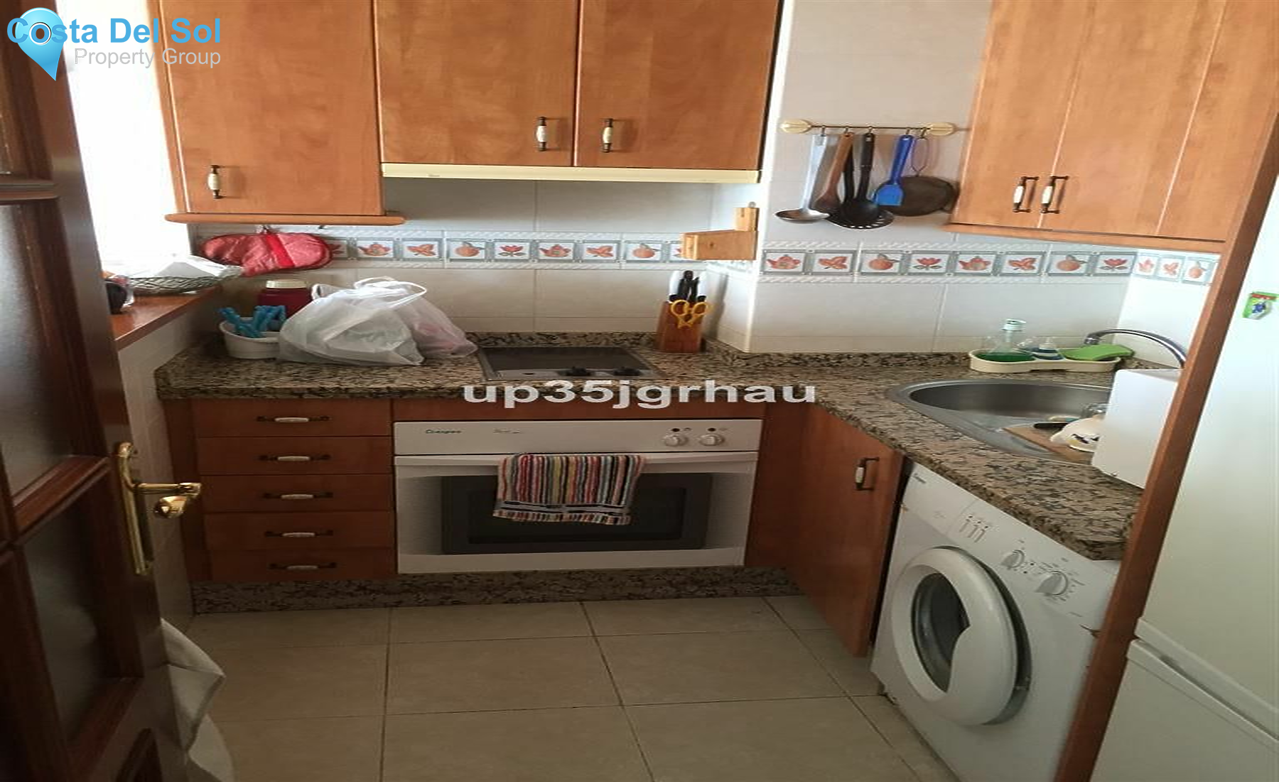 Middle Floor Apartment in Estepona-1228049