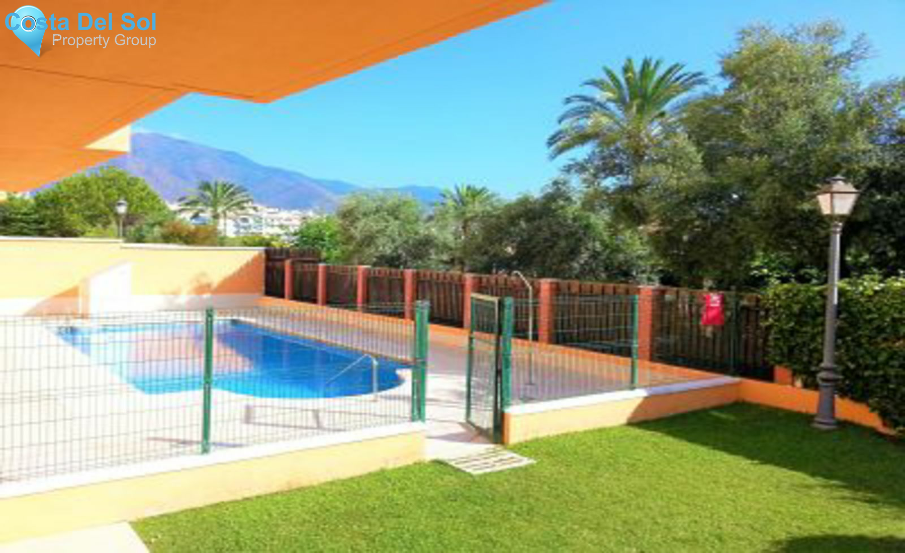 Middle Floor Apartment in Estepona