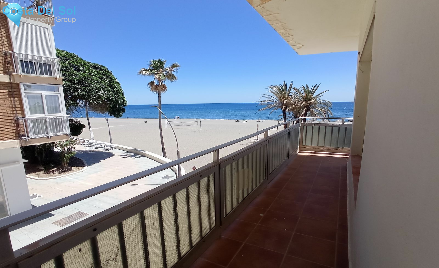 Middle Floor Apartment in Estepona-1387131
