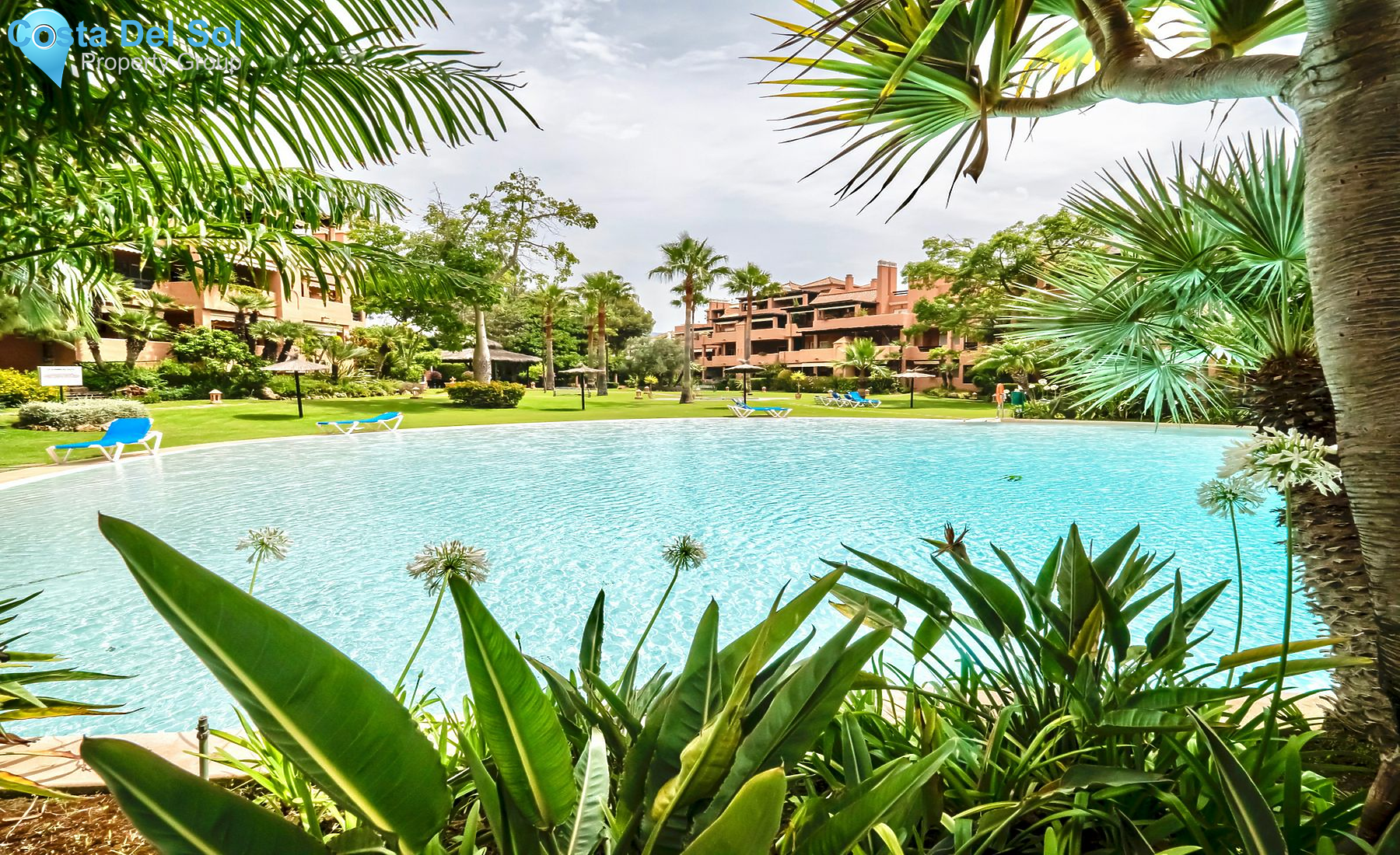 Ground Floor Apartment in Estepona-1387880