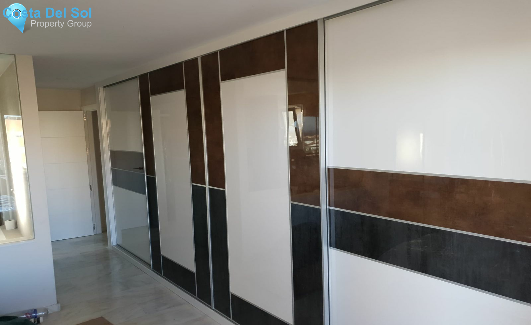 Middle Floor Apartment in Estepona-1388965