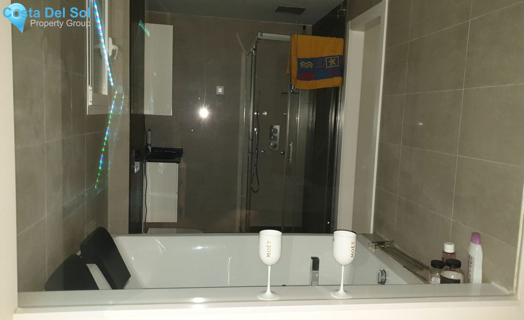 Middle Floor Apartment in Estepona-1388969