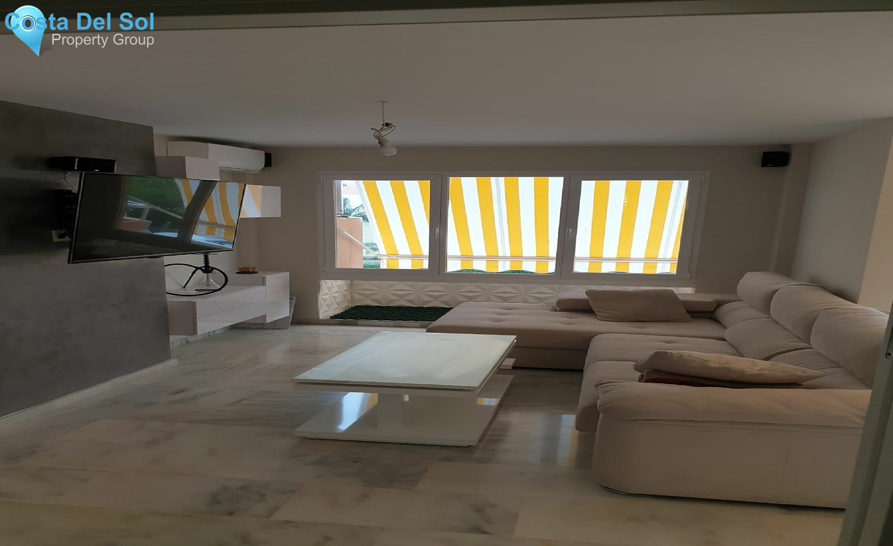 Middle Floor Apartment in Estepona-1388957