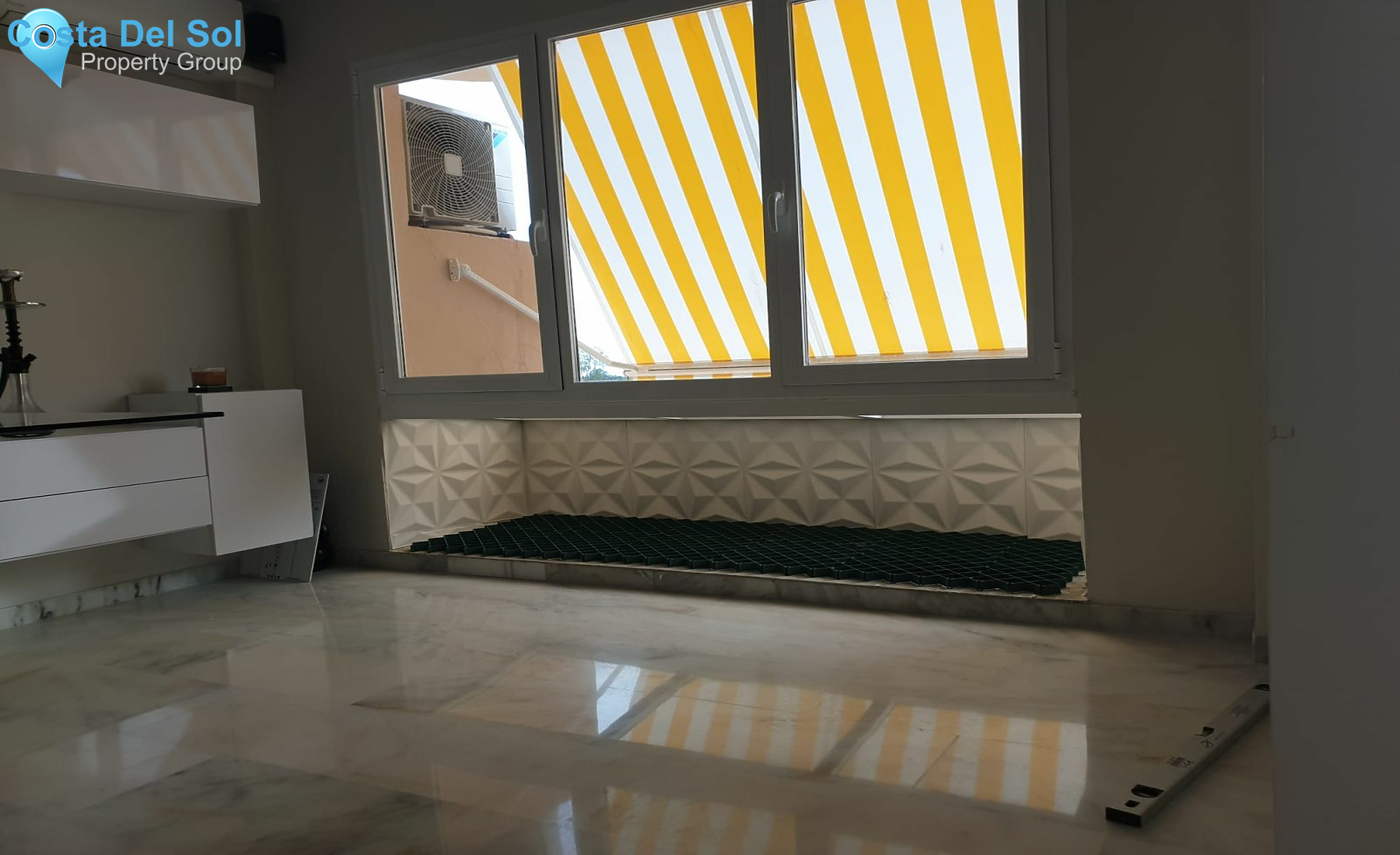 Middle Floor Apartment in Estepona-1388964