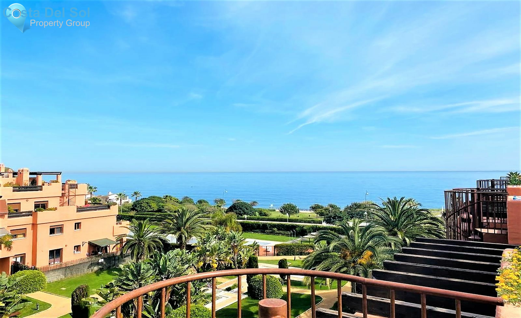 Middle Floor Apartment in Estepona