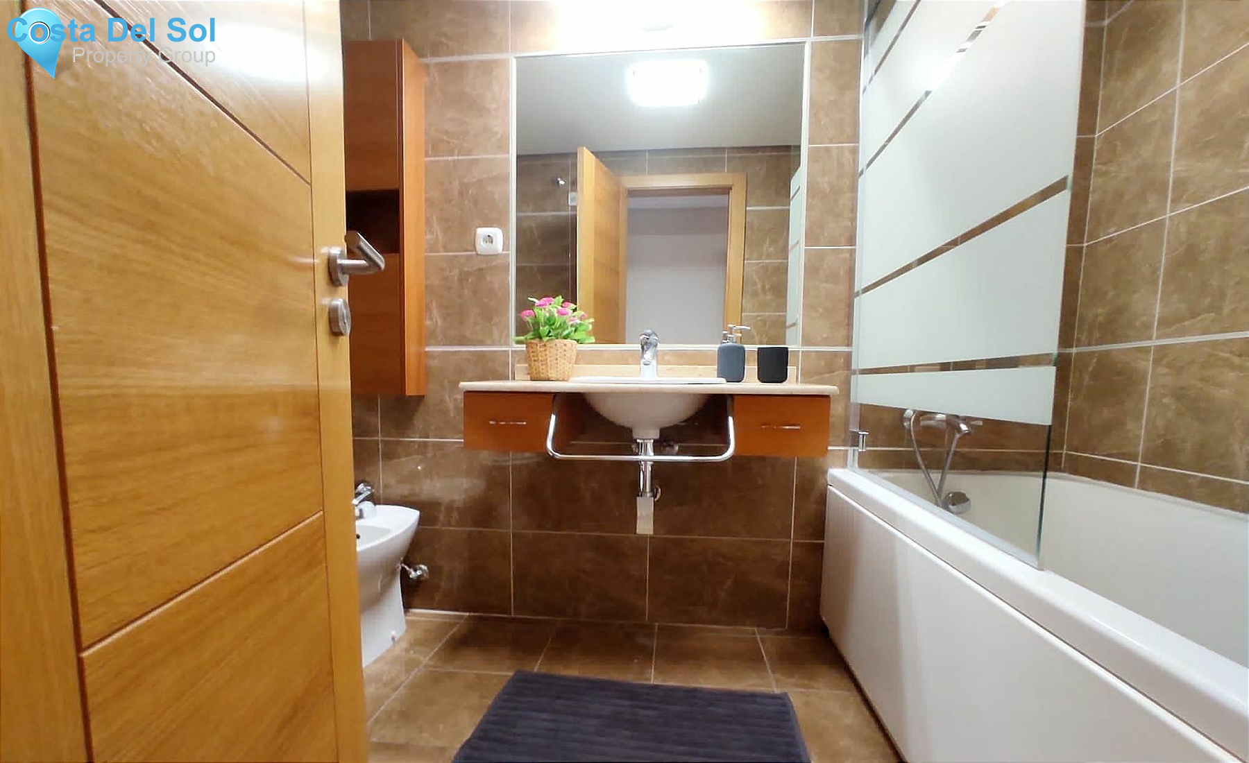 Middle Floor Apartment in Estepona-1392132