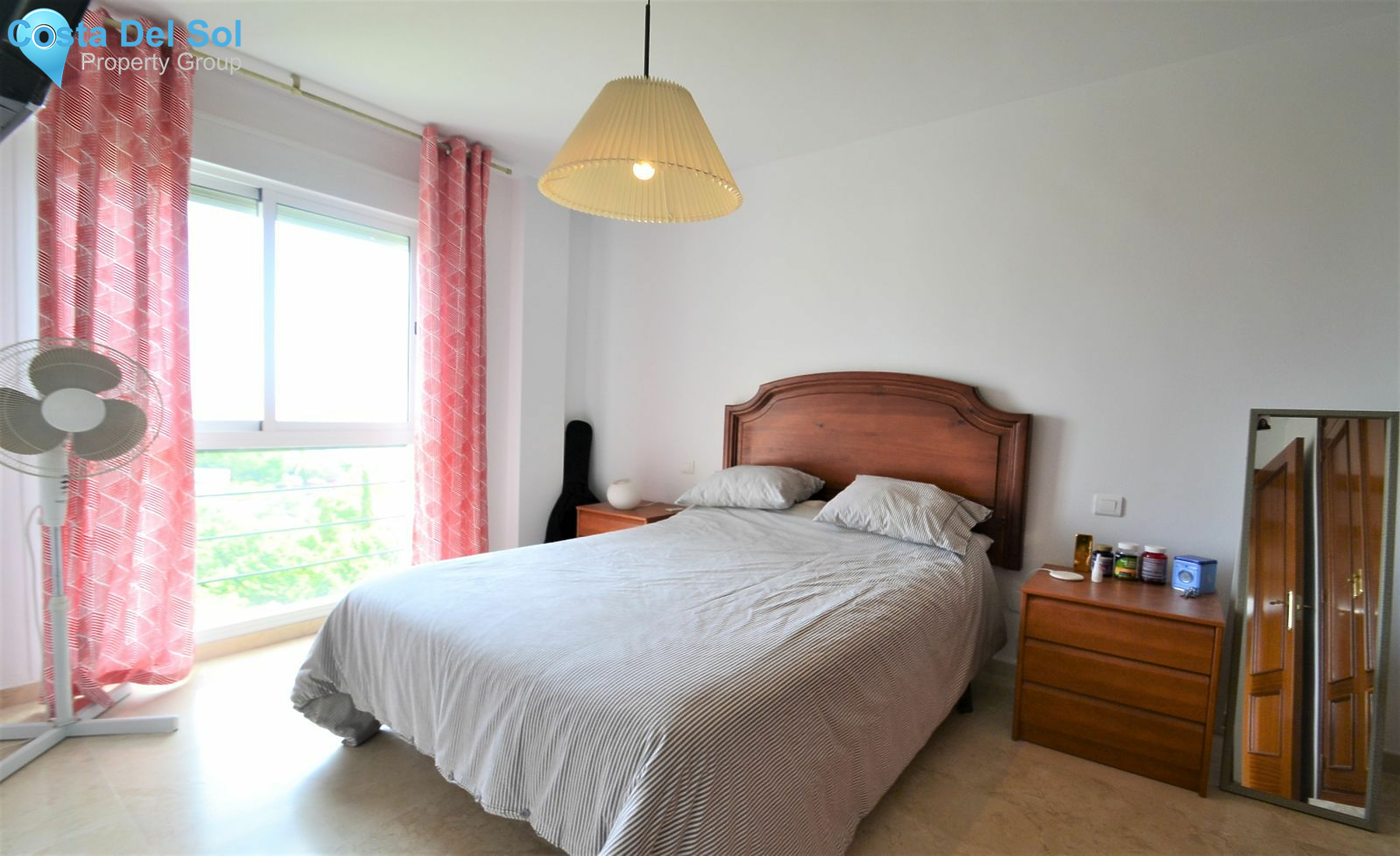 Middle Floor Apartment in Estepona-1396723