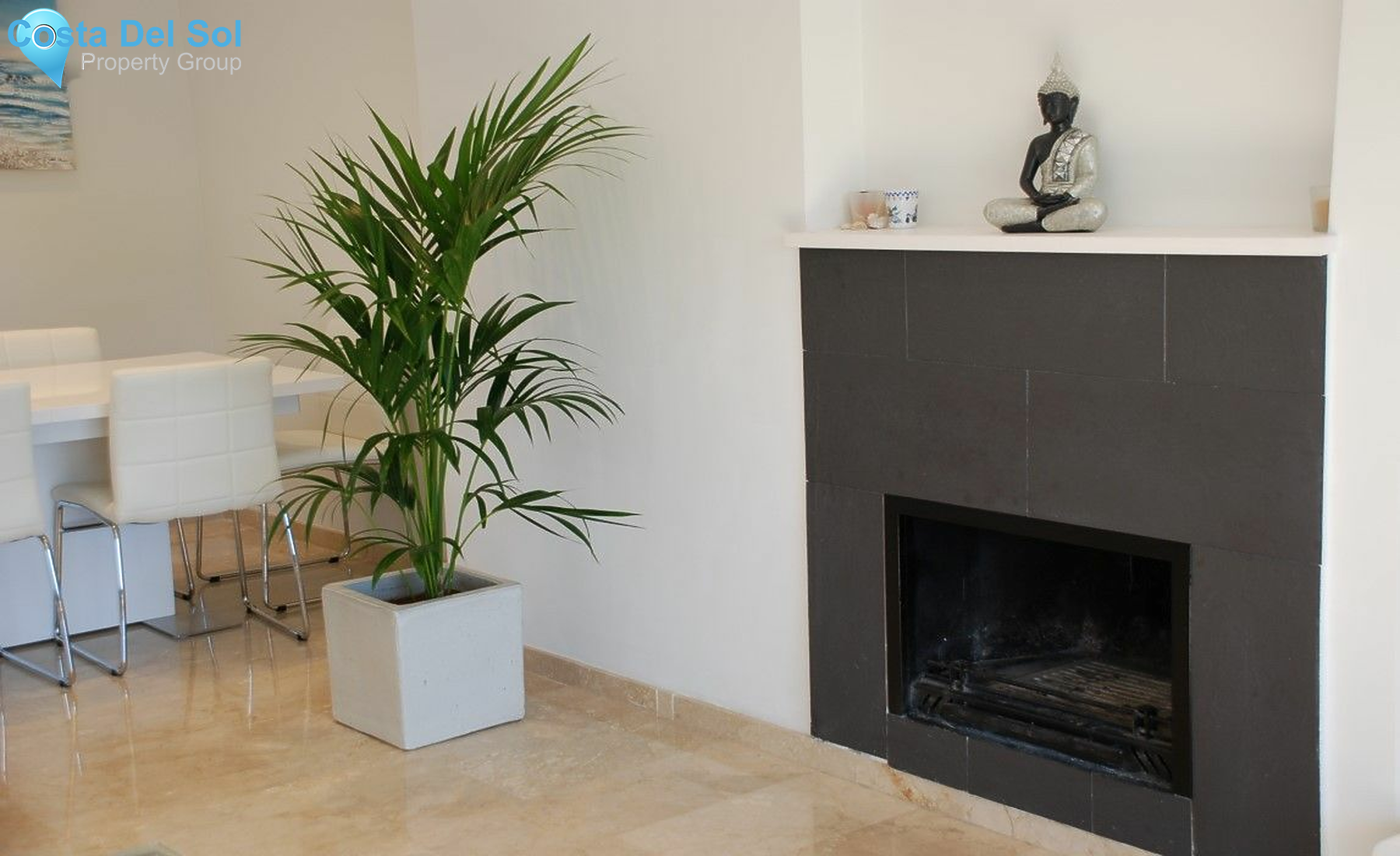 Middle Floor Apartment in Estepona-1418008