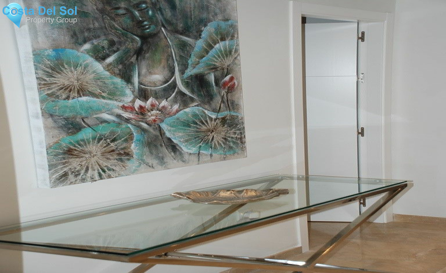 Middle Floor Apartment in Estepona-1418010