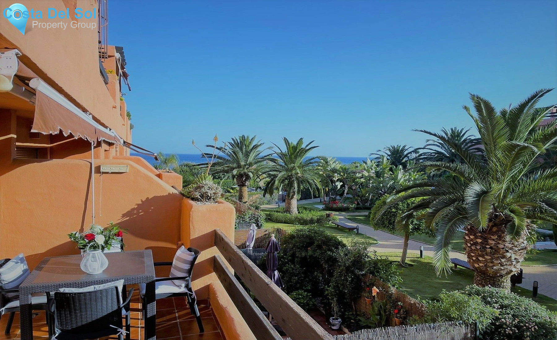 Middle Floor Apartment in Estepona-1418210