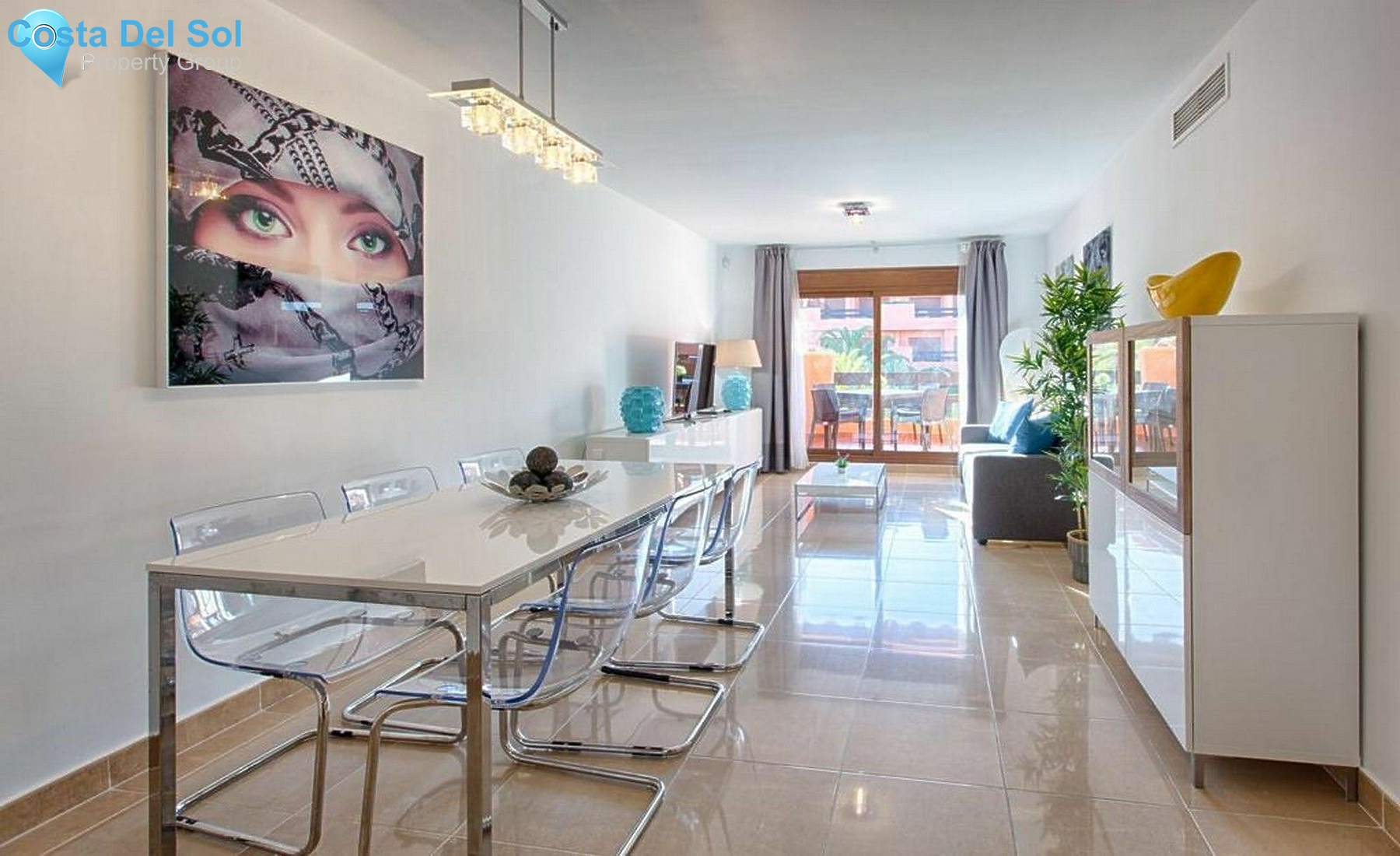 Middle Floor Apartment in Estepona-1418217